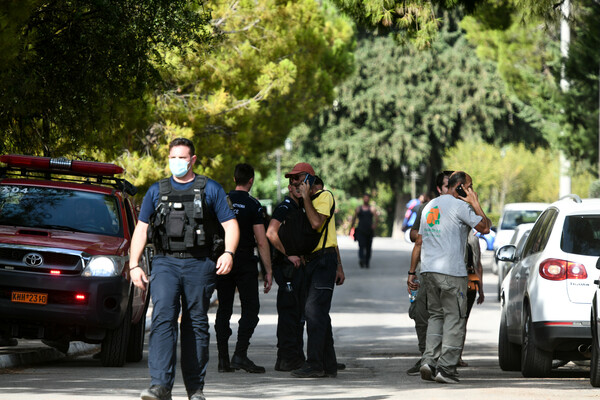 Ασταμάτητη η φωτιά στη Βαρυμπόμπη: Καίγεται η Δροσοπηγή, απειλούνται Ιπποκράτειος Πολιτεία & Κρυονέρι