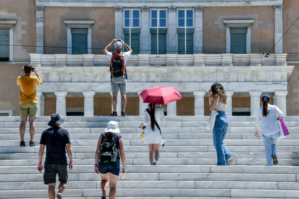 Ο «χάρτης» του κορωνοϊού: 907 νέα κρούσματα σε Αττική, 271 σε Θεσσαλονίκη 