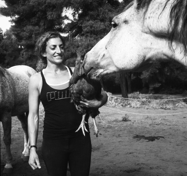 Στην Αγία 'Αννα, κάποτε, με τη Νάνσυ και τα άλογά της