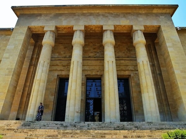Το Εθνικό Μουσείο της Βηρυτού επαναλειτουργεί ένα χρόνο μετά την καταστροφική έκρηξη στην λιβανέζικη πρωτεύουσα