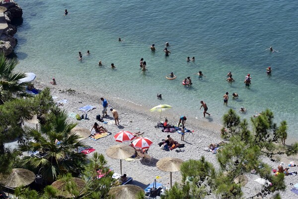 Meteo: Υψηλή θερμοκρασία στην επιφάνεια της θάλασσας για την εποχή - Ο χάρτης για την Ελλάδα