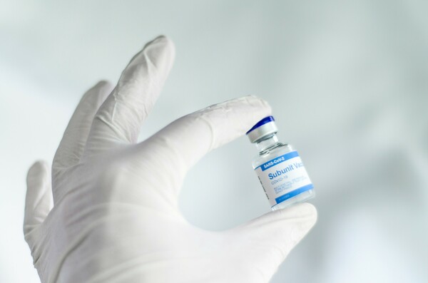 Εμβόλια κορωνοϊού: ΕΕ και Novavax συμφώνησαν για έως και 200 εκατ. δόσεις μέχρι το 2023