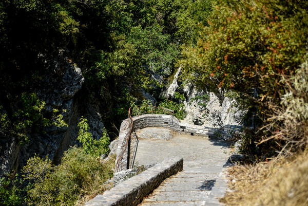 Εικόνες: Οδοιπορικό στον Αχέροντα