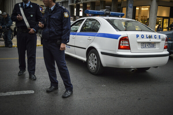 Θεσσαλονίκη: Έκανε ληστεία στην τράπεζα με χειρόγραφο σημείωμα	
