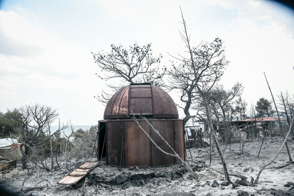 Πέμπτη ημέρα φωτιάς στα Βίλια: Οι φλόγες εξαπλώνονται ανεξέλεγκτα νοτίως του όρους Καντήλι 
