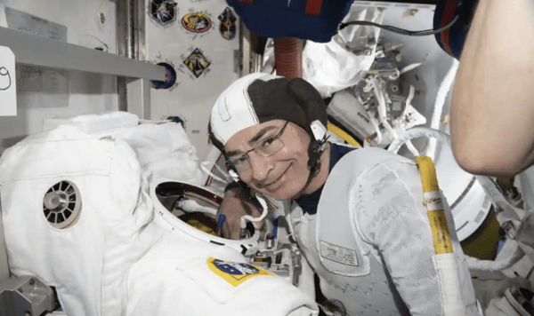 Αστροναύτης έχει ένα «μικρό πρόβλημα υγείας» στο Διεθνή Διαστημικό Σταθμό