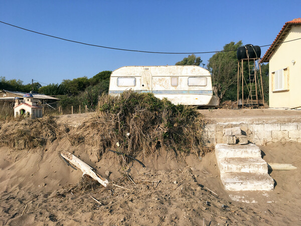 Αμμοθίνες και αυθαίρετα