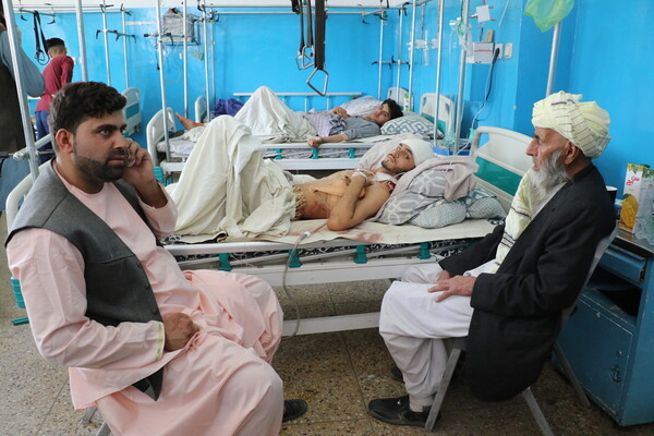 Αφγανιστάν: Πάνω από 180 οι νεκροί από την τρομοκρατική επίθεση στην Καμπούλ