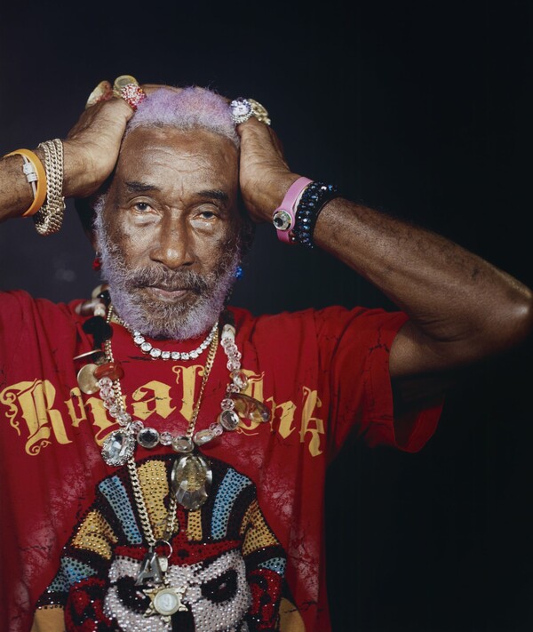 Έφυγε από τη ζωή ο Lee Scratch Perry, από τους σπουδαιότερους παραγωγούς της Τζαμάικα