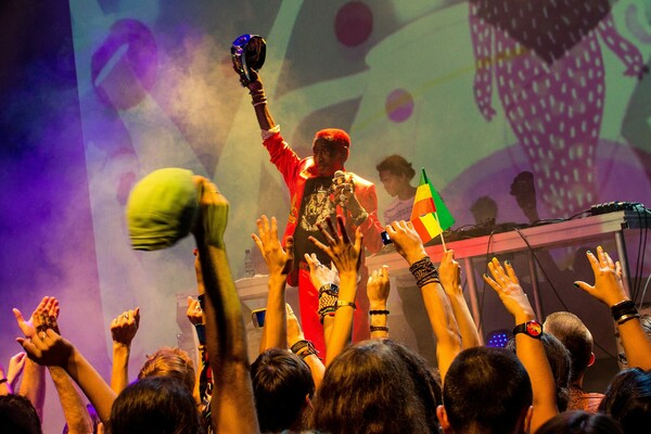 Ο Lee Scratch Perry, o θεος και το ganja