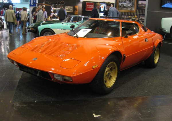 Στο «σφυρί» μία Lancia Stratos HF Stradale '75 - Ένα από τα πιο επιτυχημένα αγωνιστικά αυτοκίνητα