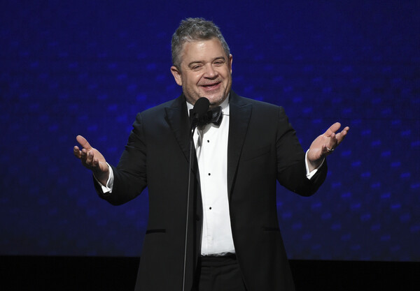 Patton Oswalt: Ακυρώνει σόου όπου δεν εφαρμόζουν μέτρα που ζητά για τον κορωνοϊό- «Δεν πρέπει να πεθάνει κόσμος για την κωμωδία μου»