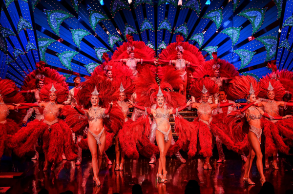 Φωτογραφίες: Το Moulin Rouge επιστρέφει- Έπειτα από 18 μήνες 