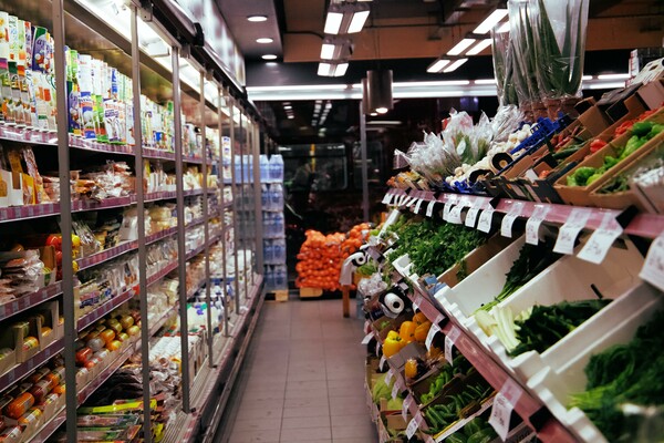 ΕΛΣΤΑΤ: Αυξήσεις σε τρόφιμα και ενέργεια τον Αύγουστο- Σε ποια προϊόντα 