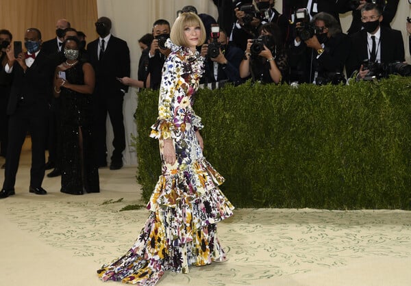 Met Gala 2021: Το φόρεμα «Tax the Rich», το πράσινο μωρό και το φιλί των Bennifer- 8 στιγμές που ξεχώρισαν