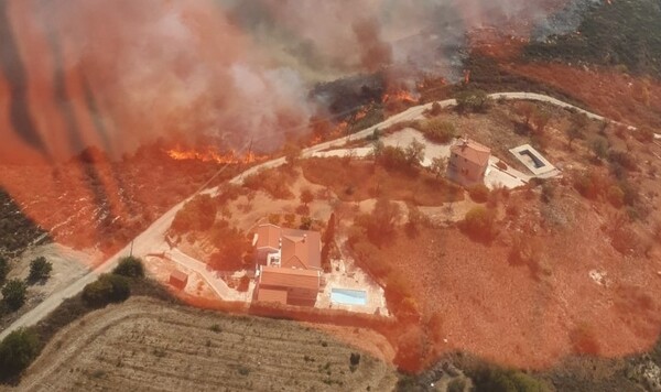 Φωτιά στην επαρχία της Πάφου- Προληπτική εκκένωση χωριού