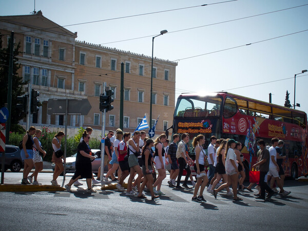 Διάβαση στη Βουλή