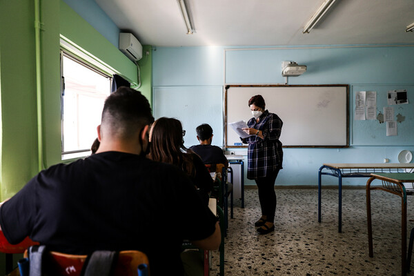 Εισαγγελική παρέμβαση για τους αντιεμβολιαστές που μηνύουν εκπαιδευτικούς που τηρούν τα μέτρα