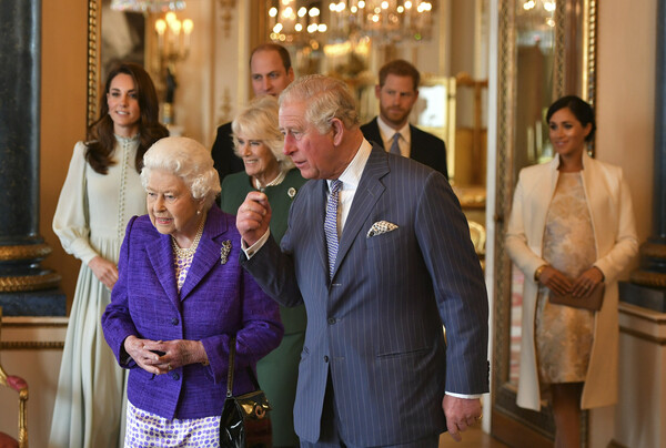 Ο Κάρολος θέλει να κάνει μουσείο το Μπάκιγχαμ αλλά η Βασίλισσα διαφωνεί