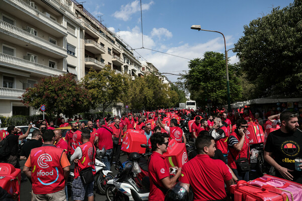 efood: Νέα 24ωρη απεργία διανομέων την Παρασκευή