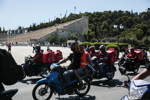 Efood: Απεργούν σήμερα οι διανομείς - Μοτοπορεία στο κέντρο της Αθήνας