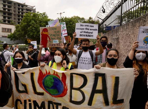 Κλιματική αλλαγή: Ξανά στους δρόμους οι νέοι, σε όλο τον πλανήτη- Τούνμπεργκ: Απαιτούμε αλλαγή, είμαστε η αλλαγή