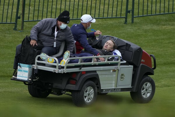 Τομ Φέλτον: Ο «Ντράκο Μαλφόι» του «Χάρι Πότερ» κατέρρευσε σε τουρνουά γκολφ (Φωτογραφίες)