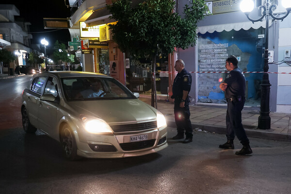 Σεισμός στην Κρήτη - Στρατός, εθελοντές και Ερυθρός Σταυρός έστησαν σκηνές για τους πληγέντες [ΕΙΚΟΝΕΣ]