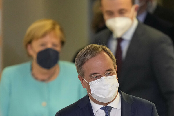 Γερμανικές εκλογές: Μικρό προβάδισμα του SPD- Τα σενάρια για την επόμενη ημέρα