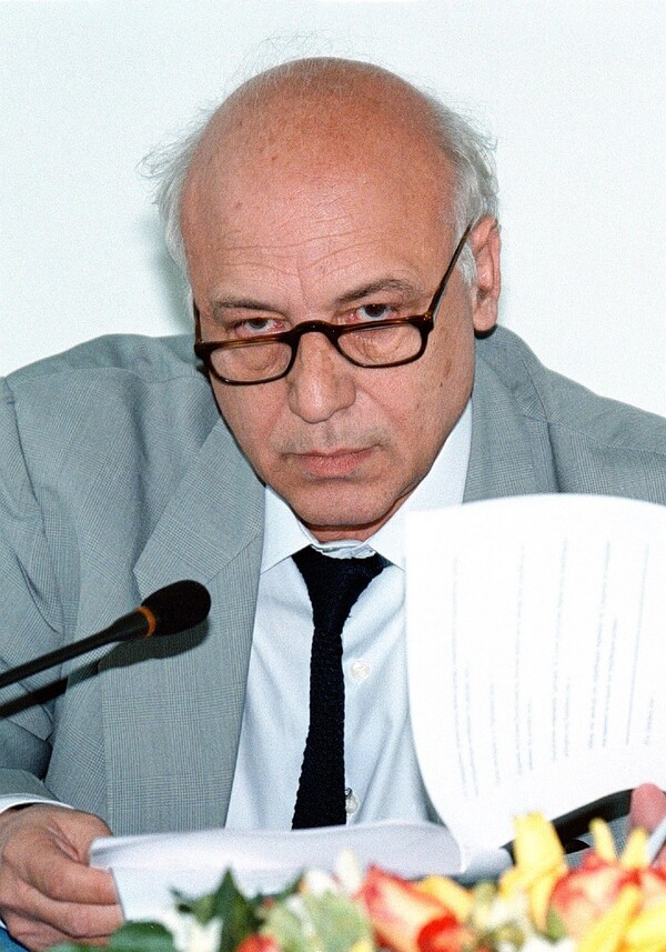 Πέθανε ο Θανάσης Τεγόπουλος, πρώην εκδότης της «Ελευθεροτυπίας»
