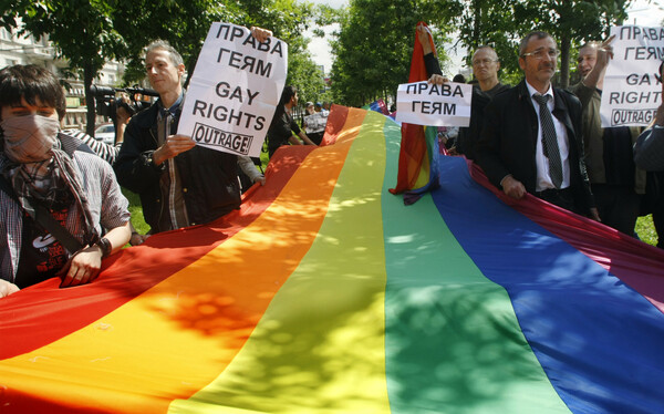 Ρώσος αξιωματούχος προτείνει να χαρακτηριστεί ως «εξτρεμιστική » η ιδεολογία ΛΟΑΤΚΙ+ 