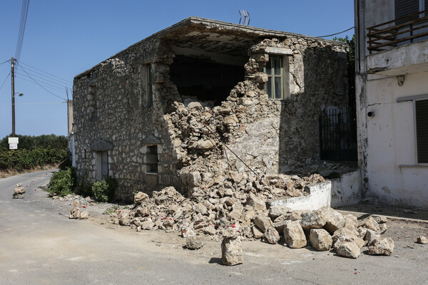 Κρήτη: Πάνω από 3.500 τα μη κατοικήσιμα σπίτια μετά τον σεισμό