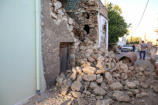 Άνοιξε η πλατφόρμα των αιτήσεων από τους σεισμόπληκτους της Κρήτης για τα μέτρα στήριξης