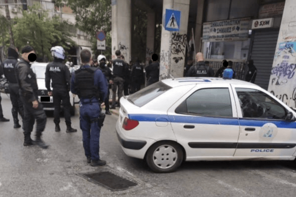 Πυροβολισμοί στο κέντρο της Αθήνας - «Υπάρχει τραυματίας»