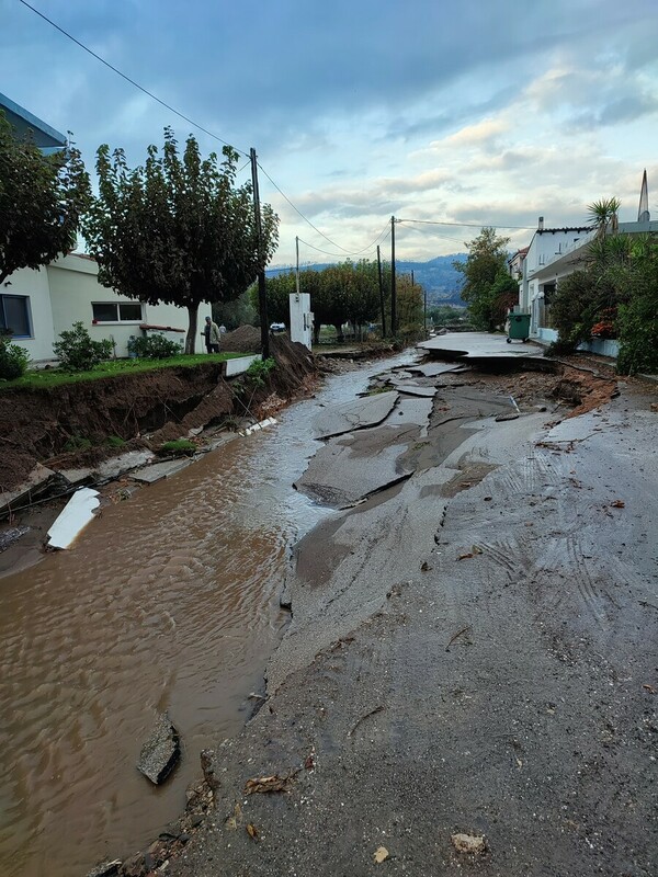 Συναγερμός εν όψει επιδείνωσης του καιρού - Σάρωσε τη Βόρεια Εύβοια η κακοκαιρία «Αθηνά»