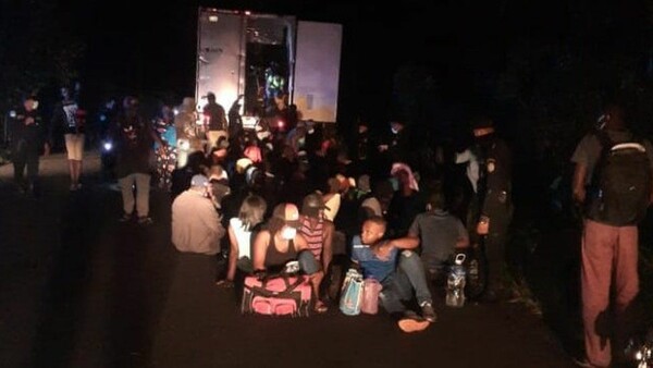 Γουατεμάλα: Πάνω από 120 μετανάστες διασώθηκαν από εγκαταλελειμμένο κοντέινερ - «Ακούγαμε ουρλιαχτά»