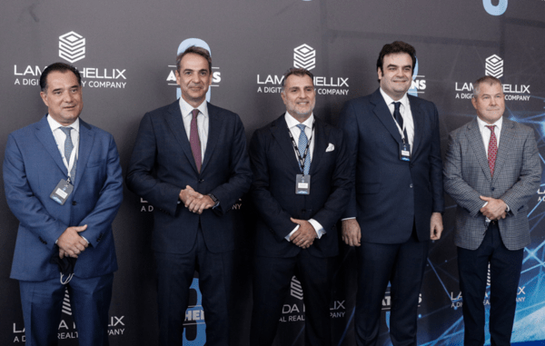 Μητσοτάκης στα εγκαίνια της Lamda Hellix - «Φιλοδοξία μας να καταστεί η Ελλάδα κόμβος μεταφοράς δεδομένων»