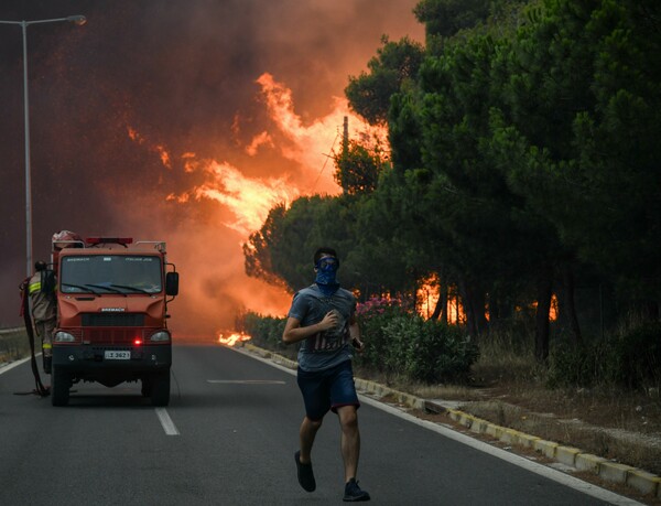 Τραγωδία στο Μάτι: Παραπομπή σε δίκη Δούρου, Ψινάκης κι άλλα 25 άτομα - Η εισαγγελική πρόταση