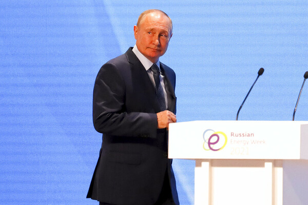 Πούτιν: Δεν χρησιμοποιούμε την ενέργεια ως όπλο - «Η Ρωσία έτοιμη να αυξήσει την προμήθεια αερίου στην Ευρώπη»