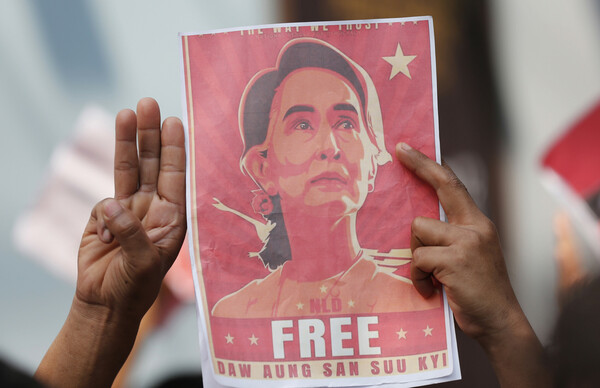 Η χούντα της Μιανμάρ απαγορεύει σε απεσταλμένο του ASEAN να δει τη φυλακισμένη Αούνγκ Σαν Σου Τσι