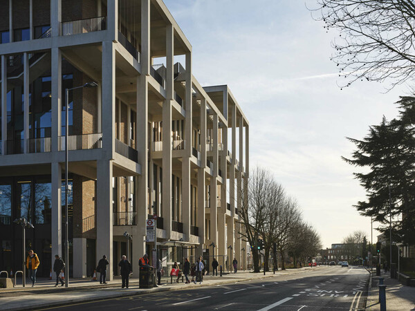 Στο Town House του Πανεπιστημίου Kingston απονεμήθηκε το διάσημο βραβείο Riba Stirling 2021