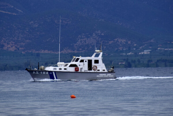 Ακυβέρνητο φορτηγό πλοίο πλέει δυτικά της Χίου - Συναγερμός στο Λιμενικό 