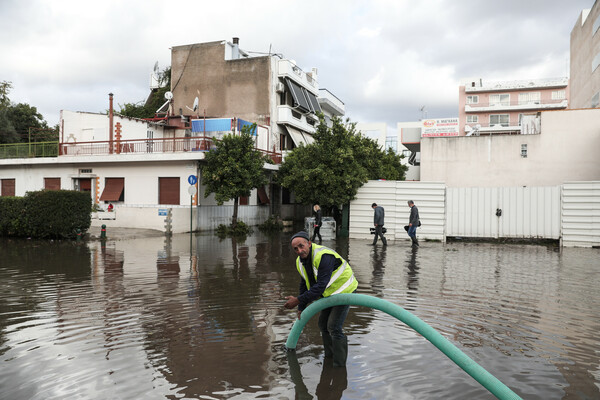 Ζερεφός: Μέσα σε λίγες ώρες έπεσε το 33% της ετήσιας βροχόπτωσης σε περιοχές της Ελλάδας