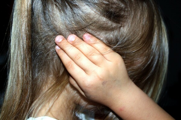 Κακοποίηση 8χρονης στη Ρόδο: Ανωμοτί εξέταση του παππού κατόπιν εισαγγελικής παραγγελίας