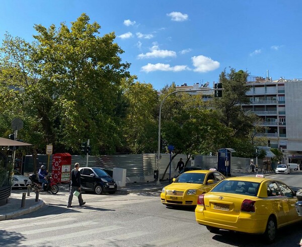 Ξεκινούν τα έργα της νέας Γραμμής 4 του Μετρό στο Κολωνάκι - Περιφράχθηκε η Πλατεία (Φωτογραφίες)