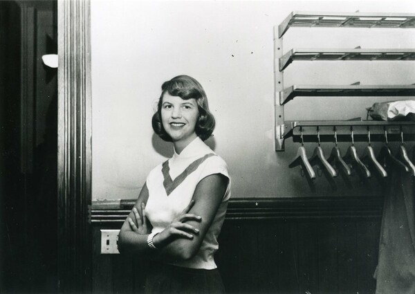 Μεγάλο φωτο-αφιέρωμα: Sylvia Plath.