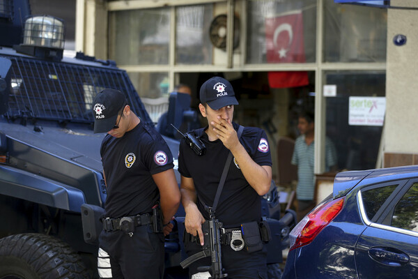 Τη σύλληψη ακόμη 158 ατόμων διέταξε η τουρκική δικαιοσύνη - «Για σχέσεις με τον Γκιουλέν»