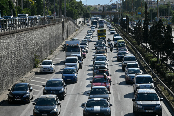 Αυξημένη η κίνηση στους δρόμους της Αθήνας: Σε Κηφισό, Κηφισίας, Μεσογείων τα περισσότερα προβλήματα