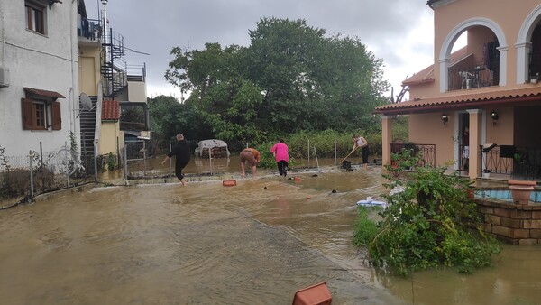 Κέρκυρα: Πλημμύρισαν σπίτια και δρόμοι από τη βροχή