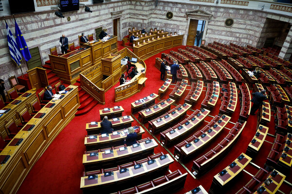 Φώφη Γεννηματά: Η Βουλή συμμετέχει στο δημόσιο πένθος - Ακυρώνει την περιοδεία του ο Μητσοτάκης